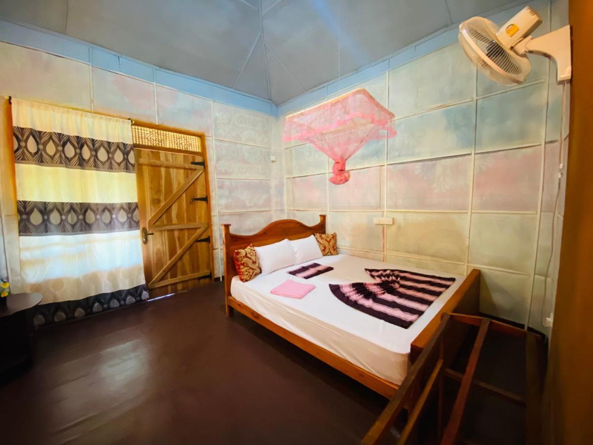 Sigiri Lion Eco Palace สิกิริยา ภายนอก รูปภาพ