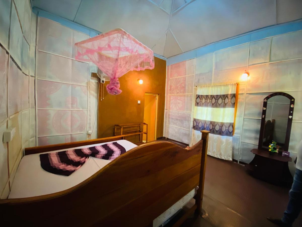 Sigiri Lion Eco Palace สิกิริยา ภายนอก รูปภาพ