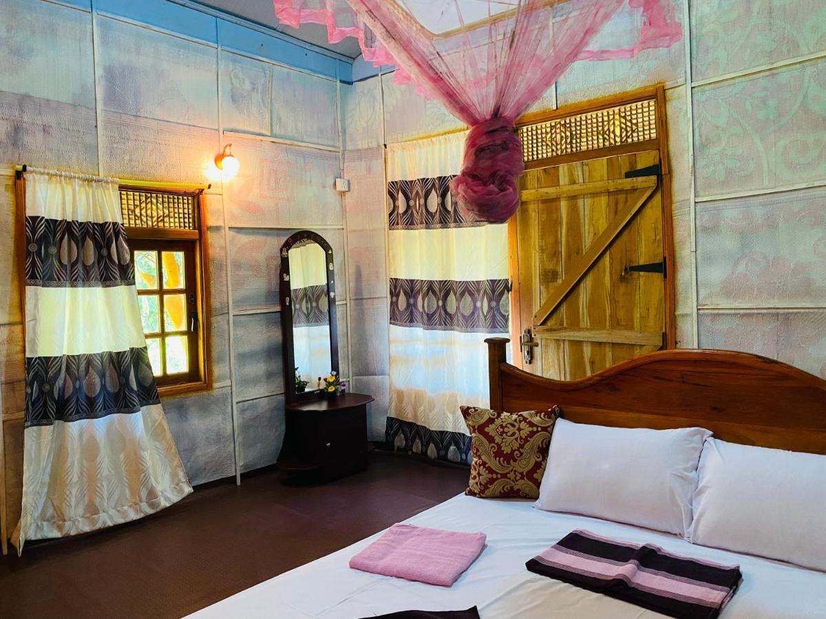 Sigiri Lion Eco Palace สิกิริยา ภายนอก รูปภาพ