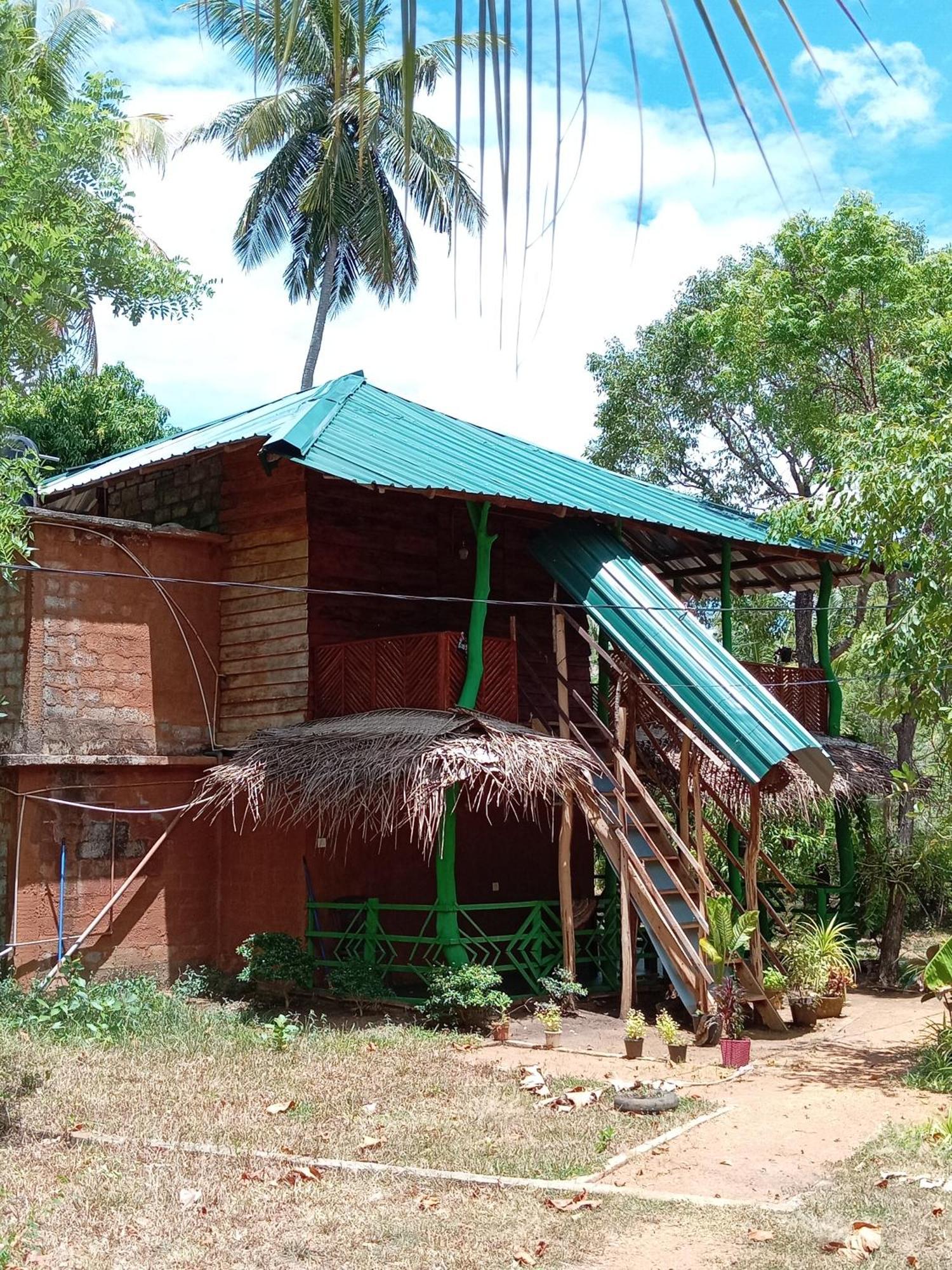 Sigiri Lion Eco Palace สิกิริยา ภายนอก รูปภาพ