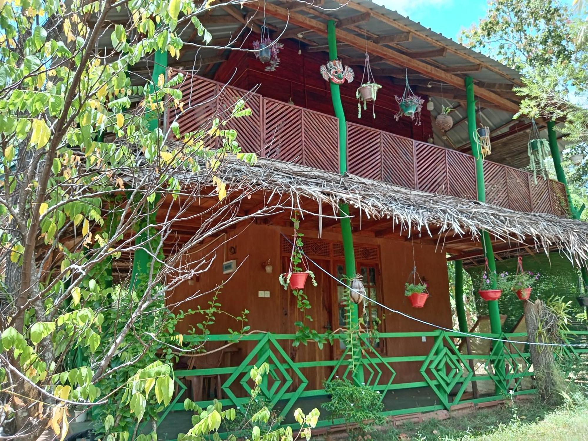 Sigiri Lion Eco Palace สิกิริยา ภายนอก รูปภาพ